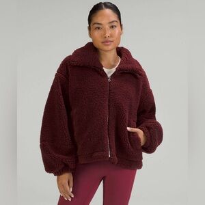 Lululemon Cinchable fleece zip up size 8 red merlot